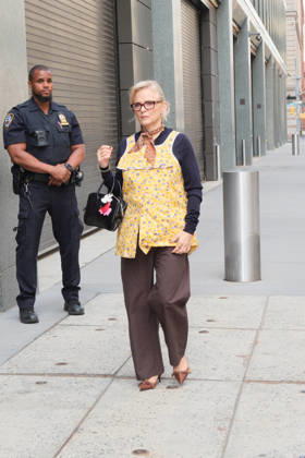 New York NY April 16: Amy Sedaris is seen arriving at ABC Studios for a morning show appearance on April 16, 2026 in New York City. Credit Provider: Chris Gonzalez USA - ZUMAa123 20260416_zaa_a123_061 Copyright: xAdMediax