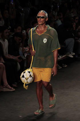 RIO DE JANEIRO, RJ - 16.04.2026: RIO FASHION WEEK 2026 - The Blue Man fashion show closed the second day of Rio Fashion Week at Pier Maua, Rio de Janeiro. x2926765x  CarlosxEliasxJunior