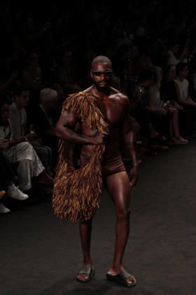 RIO DE JANEIRO, RJ - 16.04.2026: RIO FASHION WEEK 2026 - The Blue Man fashion show closed the second day of Rio Fashion Week at Pier Maua, Rio de Janeiro. x2926767x  CarlosxEliasxJunior