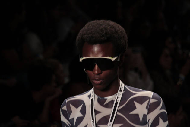RIO DE JANEIRO, RJ - 16.04.2026: RIO FASHION WEEK 2026 - The Blue Man fashion show closed the second day of Rio Fashion Week at Pier Maua, Rio de Janeiro. x2926806x  CarlosxEliasxJunior