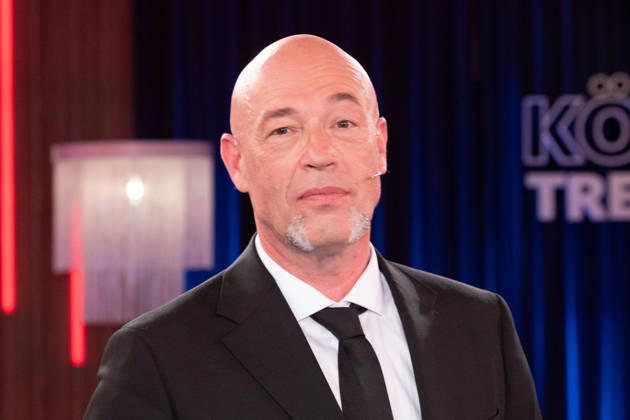 Saenger DER GRAF (Unheilig), Portraet, Portrait, Porträt, Einzelbild, angeschnittenes Einzelmotiv, zu Gast in der Sendung ,,Koelner Treff,, im WDR Fernsehen, 16.04.2026.