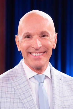 Journalist Michael BEGASSE, Portraet, Portrait, Porträt, Einzelbild, angeschnittenes Einzelmotiv, zu Gast in der Sendung ,,Koelner Treff,, im WDR Fernsehen, 16.04.2026.