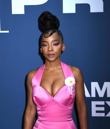 April 16, 2026, New York, Ny, United States: Kara Young pose outside the theatre at her Broadway Opening Night of Proof . Held at the Booth Theatre in New York. Zuma Press April 16, 2026. New York United States - ZUMAp281 20260416_zea_p281_069 Copyright: xPhotoxImagexPressx