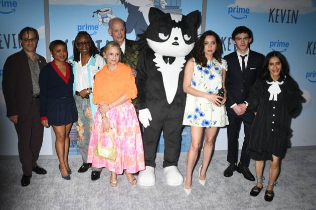 Gil Ozeri, Quinta Brunson, Whoopi Goldberg, Amy Sedaris, John Waters, Kevin the Cat, Aubrey Plaza, Joe Locke, Aparna Nancherla at arrivals for KEVIN Special Screening, Metrograph, New York, NY, April 16, 2026. Photo By: Quoin Pics Everett Collection KEVIN Special Screening PUBLICATIONXNOTxINxCANxCHNxFRAxITAxJPNxNORxPOLxRUSxESPxUKxUSA