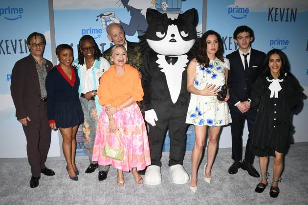 Gil Ozeri, Quinta Brunson, Whoopi Goldberg, Amy Sedaris, John Waters, Kevin the Cat, Aubrey Plaza, Joe Locke, Aparna Nancherla at arrivals for KEVIN Special Screening, Metrograph, New York, NY, April 16, 2026. Photo By: Quoin Pics Everett Collection KEVIN Special Screening PUBLICATIONXNOTxINxCANxCHNxFRAxITAxJPNxNORxPOLxRUSxESPxUKxUSA