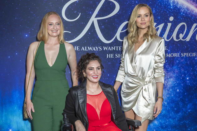 Sarah Waisman, Crystal Rivers und Helena Mattsson bei der Premiere des Films Reunion im Madame Tussauds Hollywood Wax Museum. Los Angeles, 16.04.2026