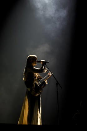 Tina Dickow live in Copenhagen, Denmark Copenhagen, Denmark. 17th, April 2026. The Danish singer and songwriter er Tina Dickow performs a live concert at Royal Arena in Copenhagen. Denmark, Copenhagen  Copyright: xGonzalesxPhoto LassexLagonix