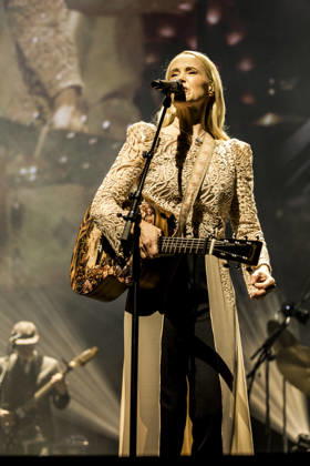 Tina Dickow live in Copenhagen, Denmark Copenhagen, Denmark. 17th, April 2026. The Danish singer and songwriter er Tina Dickow performs a live concert at Royal Arena in Copenhagen. Denmark, Copenhagen  Copyright: xGonzalesxPhoto LassexLagonix