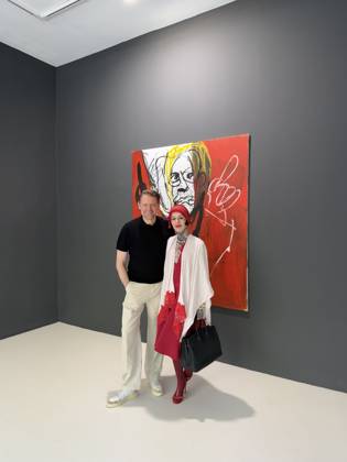 Max Giermann und Sarah Settgast bei der Vernissage Figuring Out in der janinebeangallery. Berlin, 17.04.2026 Copyright: xMatthiasxWehnertx