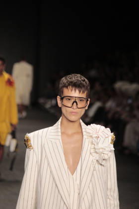 RIO DE JANEIRO, RJ - 17.04.2026: RIO FASHION WEEK 2026 - Fashion show by the brand Apartamento 03 on the third day of Rio Fashion Week 2026, at Pier Maua, Rio de Janeiro. x2927300x  CarlosxEliasxJunior