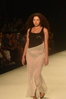 RIO DE JANEIRO, RJ - 17.04.2026: RIO FASHION WEEK 2026 - Karoline Vitto& 39;s fashion show during Rio Fashion Week, which takes place this Friday, April 17th, at Pier Maua, in Rio de Janeiro. x2927321x  CristianexMota