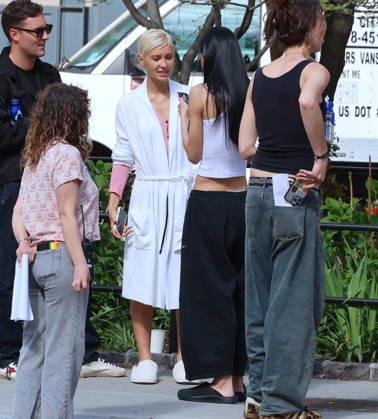 Amelia Gray and Iris Law during a photoshoot in New York Models Amelia Gray Hamlin and Iris Law are doing a photoshoot of DKNY in Tribeca, New York on April 17, 2026. Photo by Dylan Travis ABACAPRESS.COM New York NY  Copyright: xDylanxTravis ABACAx