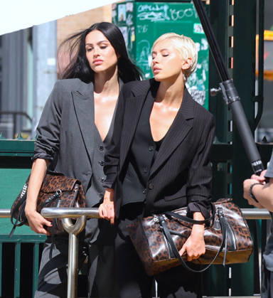 Amelia Gray and Iris Law during a photoshoot in New York Models Amelia Gray Hamlin and Iris Law are doing a photoshoot of DKNY in Tribeca, New York on April 17, 2026. Photo by Dylan Travis ABACAPRESS.COM New York NY  Copyright: xDylanxTravis ABACAx