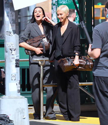 Amelia Gray and Iris Law during a photoshoot in New York Models Amelia Gray Hamlin and Iris Law are doing a photoshoot of DKNY in Tribeca, New York on April 17, 2026. Photo by Dylan Travis ABACAPRESS.COM New York NY  Copyright: xDylanxTravis ABACAx