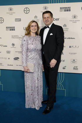 Sven Schulze mit Ehefrau Kati Schulze beim 73. Bundespresseball 2026 im Hotel Adlon Kempinski. Berlin, 17.04.2026