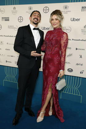 Eko Fresh mit Ehefrau Sarah Bora beim 73. Bundespresseball 2026 im Hotel Adlon Kempinski. Berlin, 17.04.2026