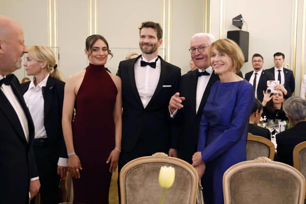 Arne Friedrich, Frank-Walter Steinmeier und Elke Büdenbender beim 73. Bundespresseball 2026 im Hotel Adlon Kempinski. Berlin, 17.04.2026