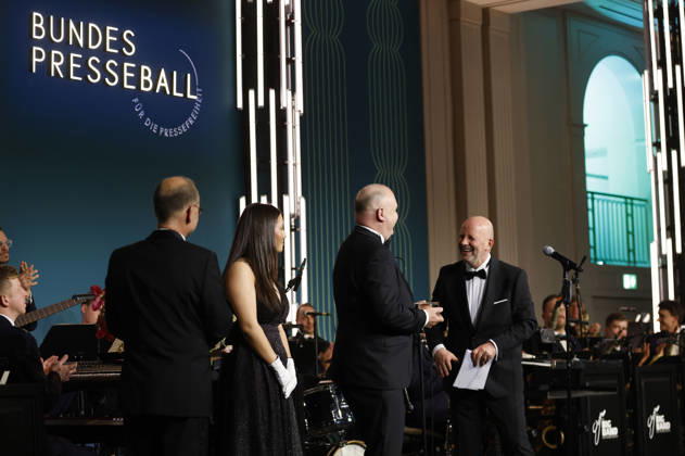 Andreas Rinke und Mathis Feldhoff beim 73. Bundespresseball 2026 im Hotel Adlon Kempinski. Berlin, 17.04.2026