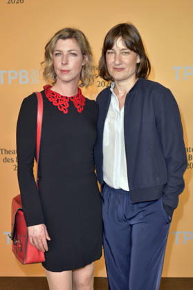 Brigitte Zeh und Marie Leuenberger bei der Verleihung des Theaterpreises des Bundes 2026 im Haus der Berliner Festspiele . Berlin, 17.04.2026