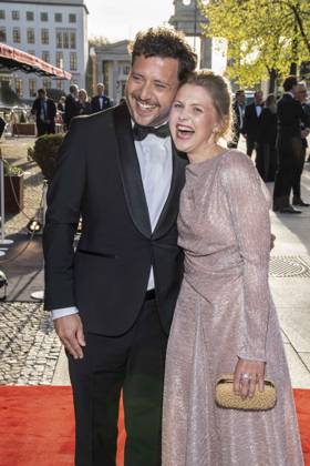 ABB PRESSEBALL- Felix Banaszak und Frau Charlotte Obermeier Bundesvorsitzender von Buendnis 90 Die Gruenen, zu Gast auf dem 73.Bundespresseball im Hotel Adlon Kempinski am 17.04.2026 in Berlin