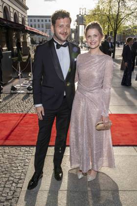 ABB PRESSEBALL- Felix Banaszak und Frau Charlotte Obermeier Bundesvorsitzender von Buendnis 90 Die Gruenen, zu Gast auf dem 73.Bundespresseball im Hotel Adlon Kempinski am 17.04.2026 in Berlin