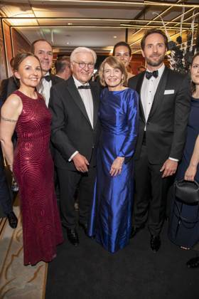 ABB PRESSEBALL- Bundespraesident Frank-Walter Steinmeiermit seiner Frau Elke Buedenbender und Gaesten auf dem 73.Bundespresseball im Hotel Adlon Kempinski am 17.04.2026 in Berlin