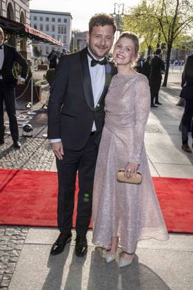 ABB PRESSEBALL- Felix Banaszak und Frau Charlotte Obermeier Bundesvorsitzender von Buendnis 90 Die Gruenen, zu Gast auf dem 73.Bundespresseball im Hotel Adlon Kempinski am 17.04.2026 in Berlin
