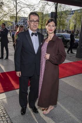 ABB PRESSEBALL- Cem Ozdemir mit Frau Flavia Zaka Buendnis 90 Die Gruenen zu Gast auf dem73.Bundespresseball im Hotel Adlon Kempinski am 17.04.2026 in Berlin