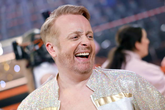 Entertainer Ross Antony bei der sechsten Tanzshow der 19. Staffel der RTL-Tanzshow Lets Dance im Coloneum. Ein Pflaster verdeckt den Vorfall aus der Show: Ross Antony lief während des Tanz Blut übers Gesicht, nachdem er sich beim eine blutende Wunde zugezogen hatte. Köln, 17.04.2026 NRW Deutschland Copyright: xChristophxHardtx