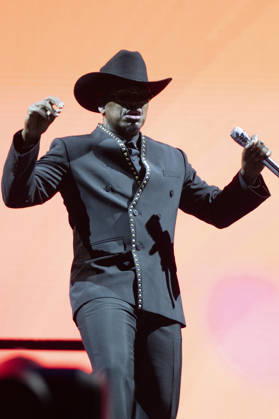 Ne-Yo Performs in Madrid, Spain - 17 Apr 2026 Singer Shaffer Chimere Smith, better known as Ne-Yo, performs live during a concert at the Movistar Arena in Madrid. Madrid Spain Copyright: xAtilanoxGarciax xSOPAxImagesx photos13602