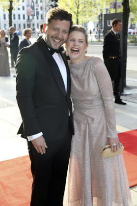 Felix Banaszak mit Ehefrau Charlotte beim 73. Bundespresseball 2026 im Hotel Adlon Kempinski. Berlin, 17.04.2026