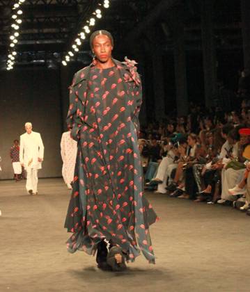 RECORD DATE NOT STATED Karoline Vitto fashion show at Rio Fashion Week 2026. Rio de Janeiro (RJ), 04 17 2026 - Fashion Show Brand Karoline Vitto RJ - Fashion show of the Karoline Vitto brand during Rio de Janeiro Fashion Week (RIOFW), the event takes place at Pier Maua in the city of Rio de Janeiro, this Friday, April 17, 2026.(Foto: Onofre Veras Thenews2 imago images) Karoline Vitto fashion show at Rio Fashion Week 2026.  Copyright: xonofrexverasx