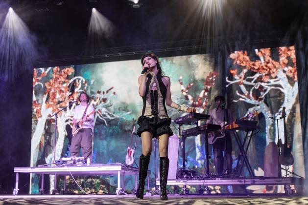 April 17, 2026, Indio, California, U.S: Musician HOLLY HUMBERSTONE during Coachella Valley Music and Arts Festival at Empire Polo Club in Indio, California Indio U.S  - ZUMAs135 20260417_zap_s135_044 Copyright: xDanielxDeSloverx