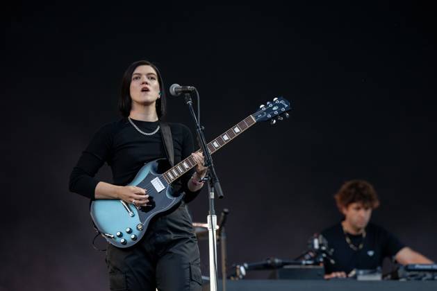 April 17, 2026, Indio, California, U.S: ROMY MADLEY CROFT and JAMIE XX of The xx during Coachella Valley Music and Arts Festival at Empire Polo Club in Indio, California Indio U.S  - ZUMAs135 20260417_zap_s135_130 Copyright: xDanielxDeSloverx