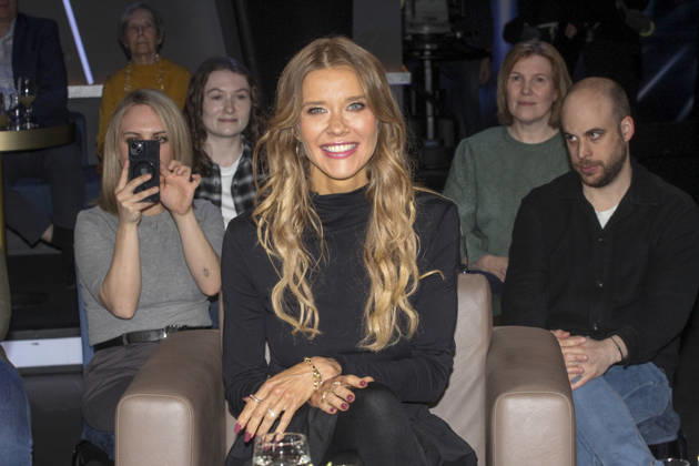 ABB TALKSHOW- Laura Karasek deutsche Autorin Fernsehmoderatorin zu Gast in der NDR Talkshow , aus dem NDR 3 Studio am 17.04.2026 in Hamburg