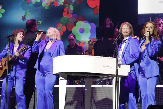 18.04.2026, Abbamania - die Show, Konzert in der Uber Arena in Berlin, Tributeshow, 50 Jahre Dancing Queen, Berlin Deutschland, Germany