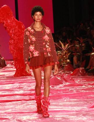 RECORD DATE NOT STATED Izabela Capeto s fashion show at Rio Fashion Week 2026. Rio de Janeiro (RJ), 04 18 2026 - Fashion Show Brand Izabela Capeto RJ - Fashion show of the Izabela Capeto brand during Rio de Janeiro Fashion Week (RIOFW), the event takes place at Pier Maua in the city of Rio de Janeiro, this Saturday, April 18, 2026.(Foto: Onofre Veras Thenews2 imago images) Izabela Capeto s fashion show at Rio Fashion Week 2026.  Copyright: xonofrexverasx