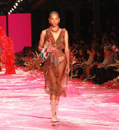 RECORD DATE NOT STATED Izabela Capeto s fashion show at Rio Fashion Week 2026. Rio de Janeiro (RJ), 04 18 2026 - Fashion Show Brand Izabela Capeto RJ - Fashion show of the Izabela Capeto brand during Rio de Janeiro Fashion Week (RIOFW), the event takes place at Pier Maua in the city of Rio de Janeiro, this Saturday, April 18, 2026.(Foto: Onofre Veras Thenews2 imago images) Izabela Capeto s fashion show at Rio Fashion Week 2026.  Copyright: xonofrexverasx