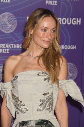 SANTA MONICA, CA - APRIL 18: Olivia Wilde at the 2026 Breakthrough Prize on April 18, 2026 at Barker Hangar in Santa Monica, California. Copyright: xJeffreyxMayer MediaPunchx