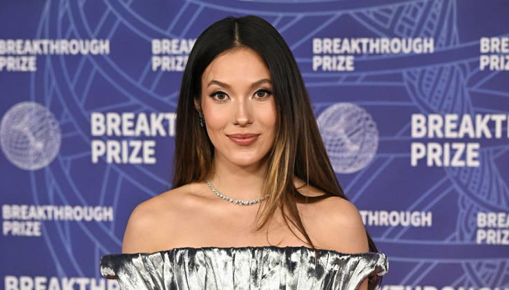 2026 Breakthrough Prize Ceremony Eileen Gu arriving to the 12th Breakthrough Prize Ceremony held at Barker Hangar on April 18, 2026 in Santa Monica, CA. Santa Monica Barker Hangar California USA Copyright: xStarbuck xAFF-USA.COMx