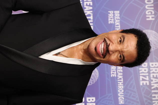 12th Breakthrough Prize Ceremony SANTA MONICA, CALIFORNIA - APRIL 18: Lionel Richie attend the 12th Breakthrough Prize Ceremony at Barker Hangar on April 18, 2026 in Santa Monica, California Credit: AdMedia EDITORIAL USE ONLY  Copyright: xx AdMediax admphotostwo982950