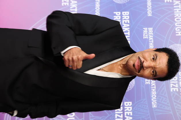 12th Breakthrough Prize Ceremony SANTA MONICA, CALIFORNIA - APRIL 18: Lionel Richie attend the 12th Breakthrough Prize Ceremony at Barker Hangar on April 18, 2026 in Santa Monica, California Credit: AdMedia EDITORIAL USE ONLY  Copyright: xx AdMediax admphotostwo982980