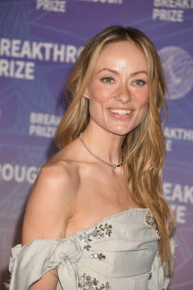 SANTA MONICA, CA - APRIL 18: Olivia Wilde at the 2026 Breakthrough Prize on April 18, 2026 at Barker Hangar in Santa Monica, California. Copyright: xJeffreyxMayer MediaPunchx