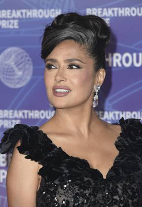 Salma Hayek at arrivals for 12th Breakthrough Prize Ceremony, Barker Hangar, Santa Monica, CA, April 18, 2026. Photo By: Elizabeth Goodenough Everett Collection 12th Breakthrough Prize Ceremony PUBLICATIONXNOTxINxCANxCHNxFRAxITAxJPNxNORxPOLxRUSxESPxUKxUSA
