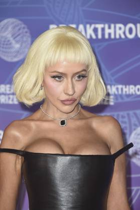 Christina Aguilera at arrivals for 12th Breakthrough Prize Ceremony, Barker Hangar, Santa Monica, CA, April 18, 2026. Photo By: Elizabeth Goodenough Everett Collection 12th Breakthrough Prize Ceremony PUBLICATIONXNOTxINxCANxCHNxFRAxITAxJPNxNORxPOLxRUSxESPxUKxUSA