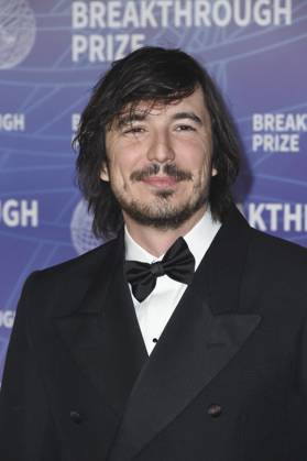 Vlad Tenev at arrivals for 12th Breakthrough Prize Ceremony - Part 2, Barker Hangar, Santa Monica, CA, April 18, 2026. Photo By: Elizabeth Goodenough Everett Collection 12th Breakthrough Prize Ceremony - Part 2 PUBLICATIONXNOTxINxCANxCHNxFRAxITAxJPNxNORxPOLxRUSxESPxUKxUSA