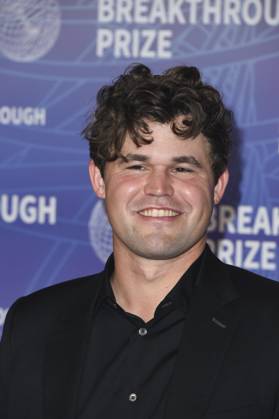 Magnus Carlsen at arrivals for 12th Breakthrough Prize Ceremony - Part 2, Barker Hangar, Santa Monica, CA, April 18, 2026. Photo By: Elizabeth Goodenough Everett Collection 12th Breakthrough Prize Ceremony - Part 2 PUBLICATIONXNOTxINxCANxCHNxFRAxITAxJPNxNORxPOLxRUSxESPxUKxUSA