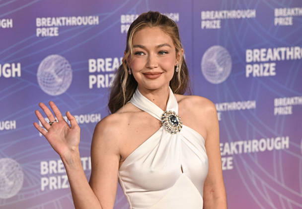 2026 Breakthrough Prize Ceremony Gigi Hadid arriving to the 12th Breakthrough Prize Ceremony held at Barker Hangar on April 18, 2026 in Santa Monica, CA. Santa Monica Barker Hangar California USA Copyright: xStarbuck xAFF-USA.COMx
