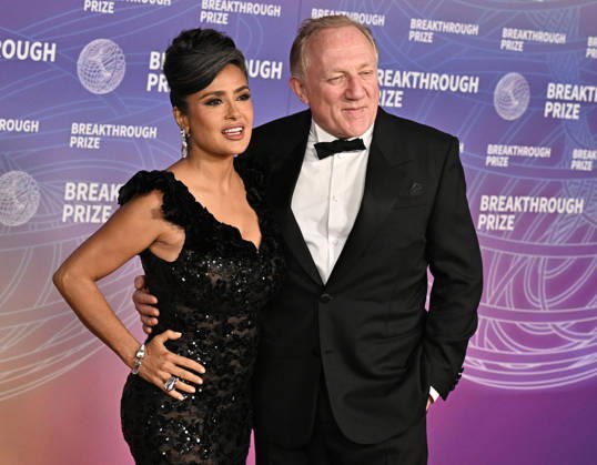 2026 Breakthrough Prize Ceremony Francois-Henri Pinault and Salma Hayek arriving to the 12th Breakthrough Prize Ceremony held at Barker Hangar on April 18, 2026 in Santa Monica, CA. Santa Monica Barker Hangar California USA Copyright: xStarbuck xAFF-USA.COMx