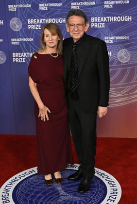 2026 Breakthrough Prize Ceremony Caroline Grainge and Lucian Grainge arriving to the 12th Breakthrough Prize Ceremony held at Barker Hangar on April 18, 2026 in Santa Monica, CA. Santa Monica Barker Hangar California USA Copyright: xStarbuck xAFF-USA.COMx
